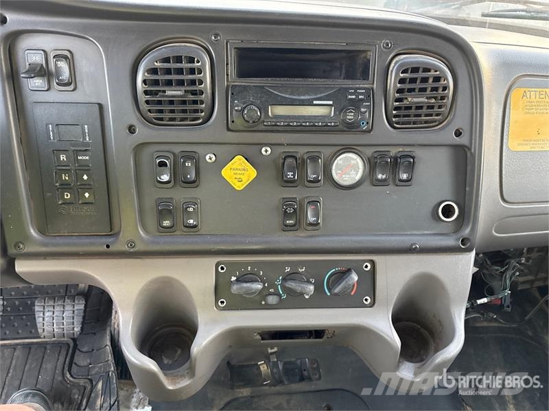 Freightliner M2 106 6x4 Water Truck Cisterny na vodu