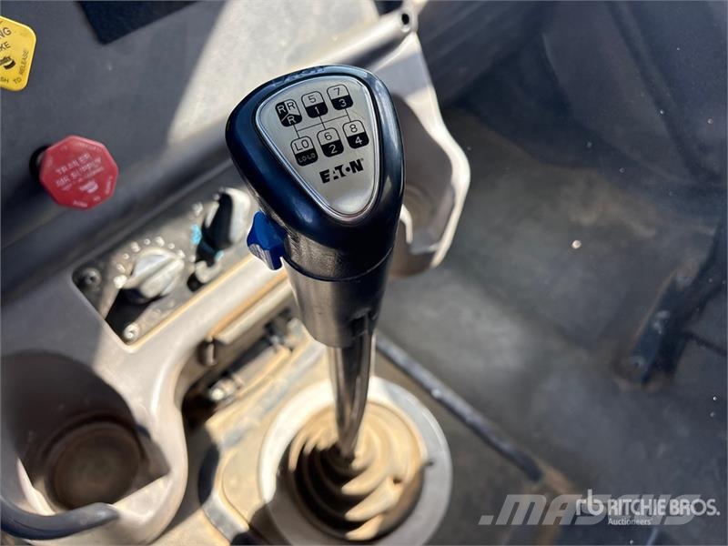 Freightliner M2 106 6x4 Water Truck صهاريج مياه