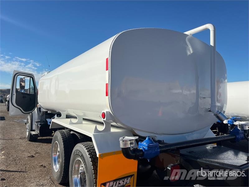 Freightliner M2 106 6x4 Water Truck Su tankerleri