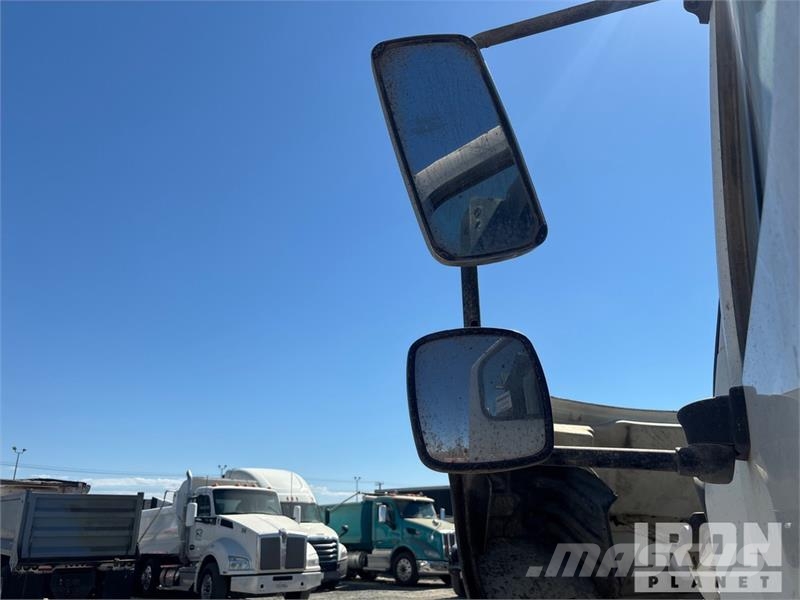 Freightliner M2 106 6x4 Dump Truck Kiper tovornjaki