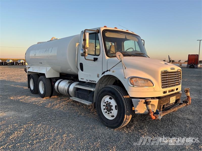 Freightliner M2 106 6x4 Water Truck Cisterny na vodu