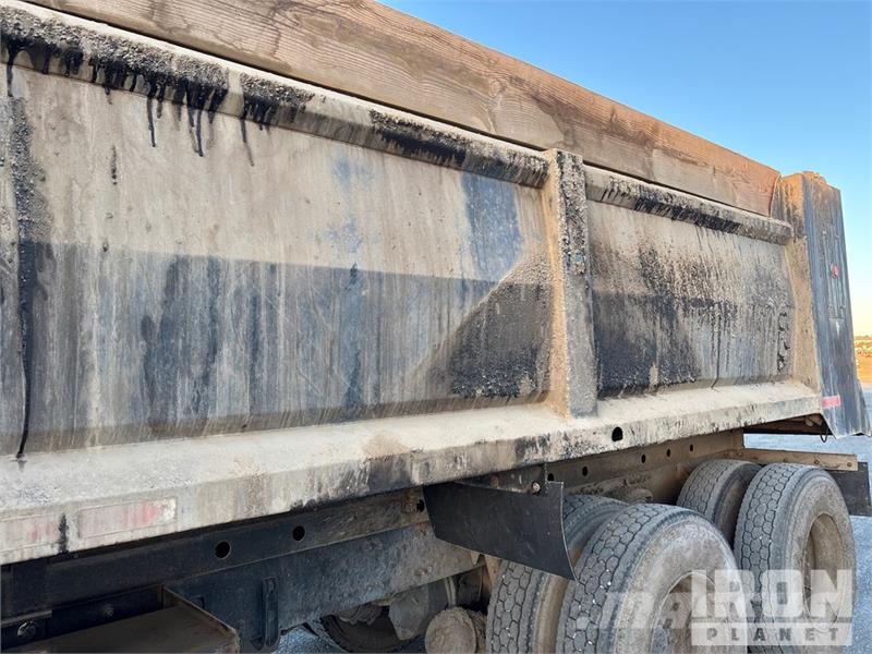 Freightliner M2 106 6x4 Dump Truck Kiper tovornjaki