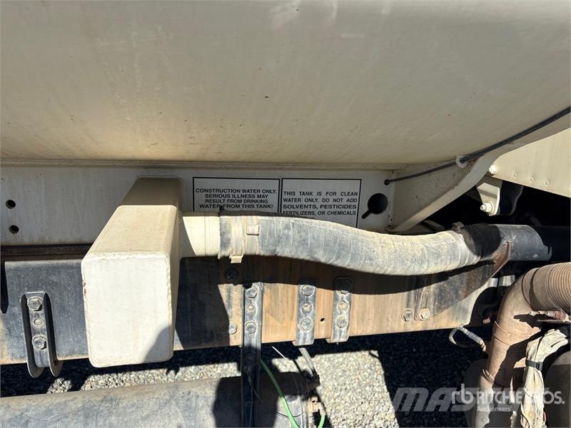Freightliner M2 106 6x4 Water Truck صهاريج مياه