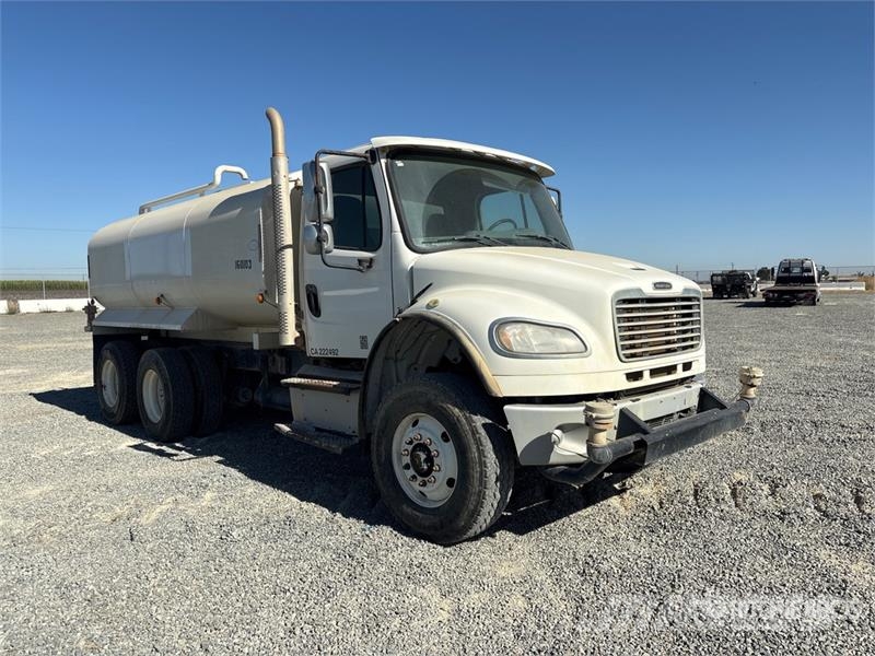 Freightliner M2 106 6x4 Water Truck صهاريج مياه