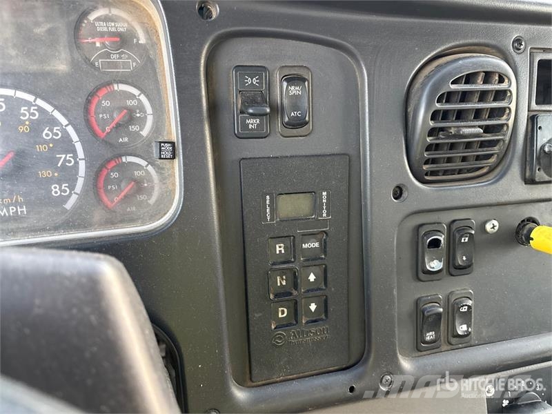 Freightliner M2 106 6x4 Water Truck Cisterny na vodu