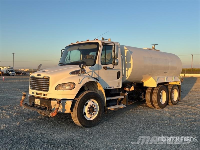 Freightliner M2 106 6x4 Water Truck Cisterny na vodu