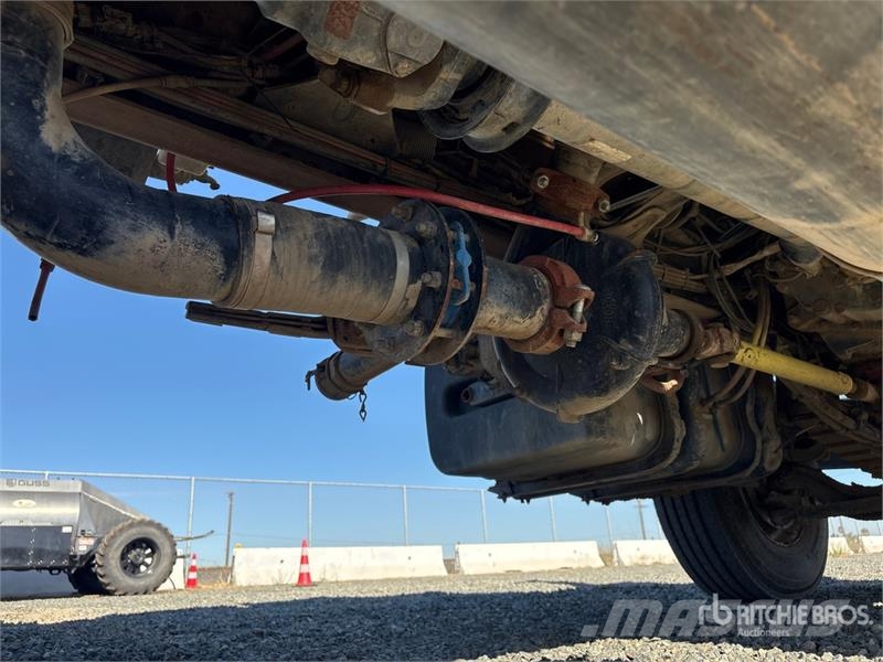 Freightliner M2 106 6x4 Water Truck صهاريج مياه