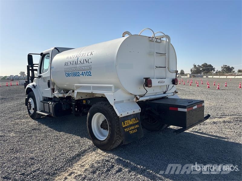 Freightliner M2 106 Water Truck Поливальні машини