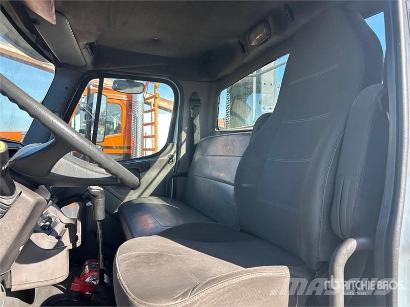 Freightliner M2 112 Truck Tractor Units