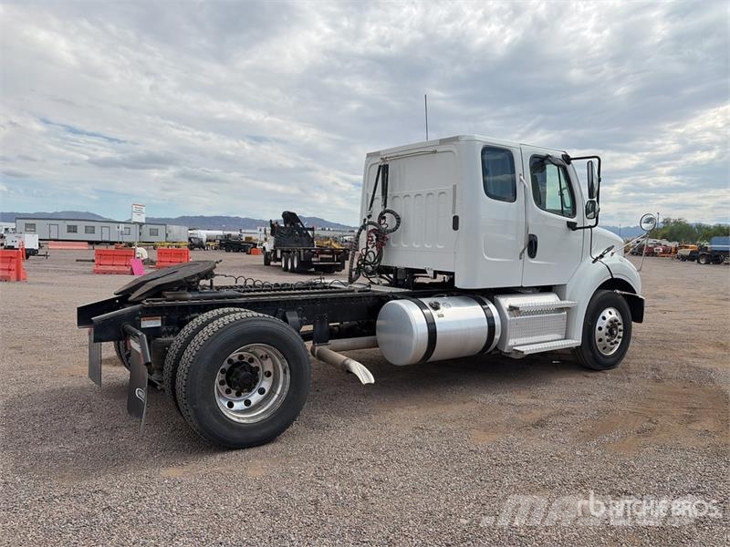 Freightliner M2 112 Sattelzugmaschinen