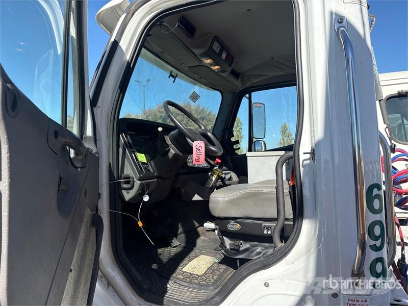 Freightliner M2 112 Camiones tractor