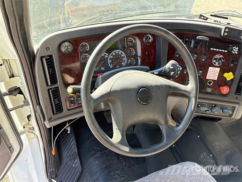 Freightliner M2 112 Tracteur routier