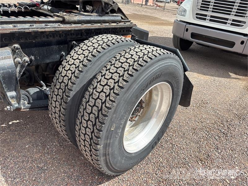 Freightliner M2 112 Tracteur routier