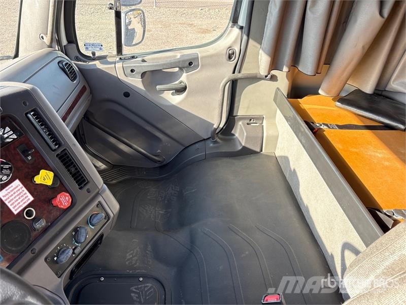 Freightliner M2 112 Tracteur routier