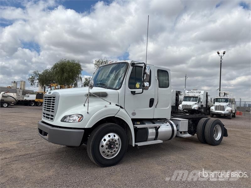 Freightliner M2 112 Tracteur routier