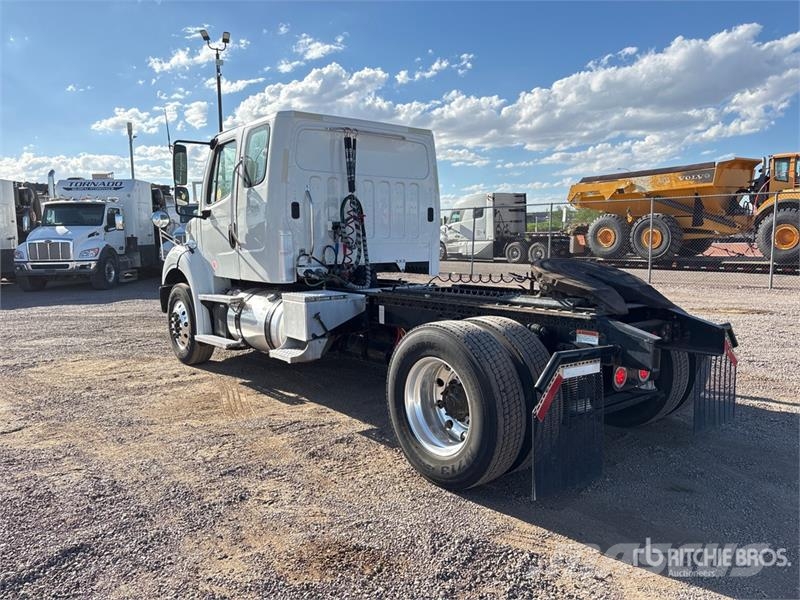 Freightliner M2 112 Tracteur routier