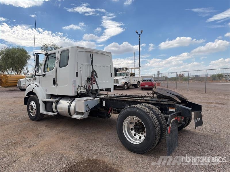 Freightliner M2 112 Sattelzugmaschinen