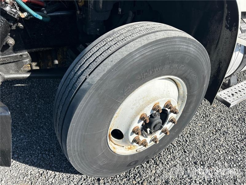 Freightliner M2 112 Truck Tractor Units