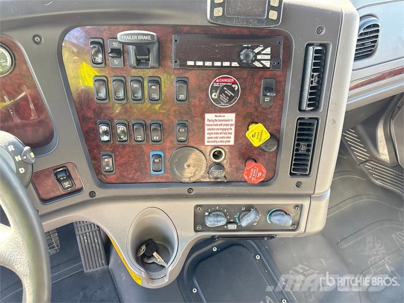Freightliner M2 112 Tracteur routier