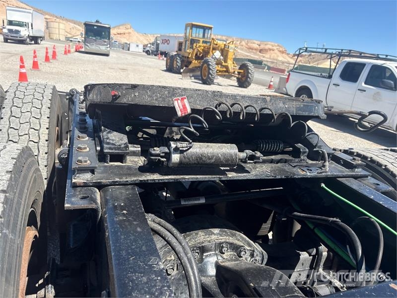 Freightliner M2 112 Prime Movers
