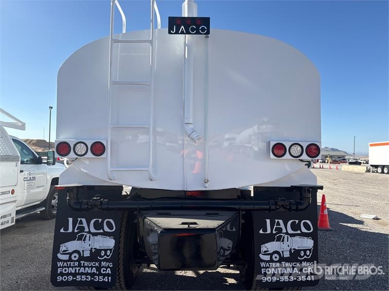 Freightliner M2 112 2500 gal 4x2 Water Truck Water bowser
