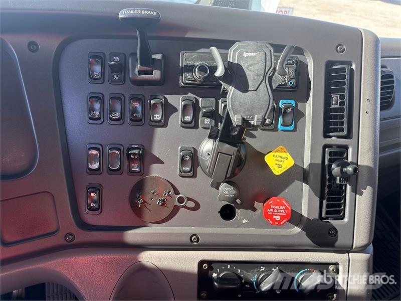 Freightliner M2 112 2500 gal 4x2 Water Truck Water bowser