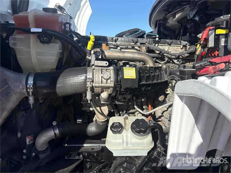Freightliner M2 112 2500 gal 4x2 Water Truck Water bowser