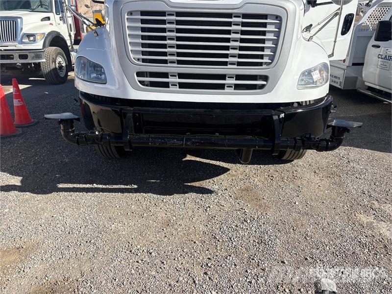 Freightliner M2 112 2500 gal 4x2 Water Truck Water bowser
