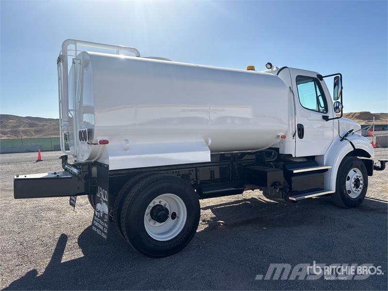 Freightliner M2 112 2500 gal 4x2 Water Truck Water bowser
