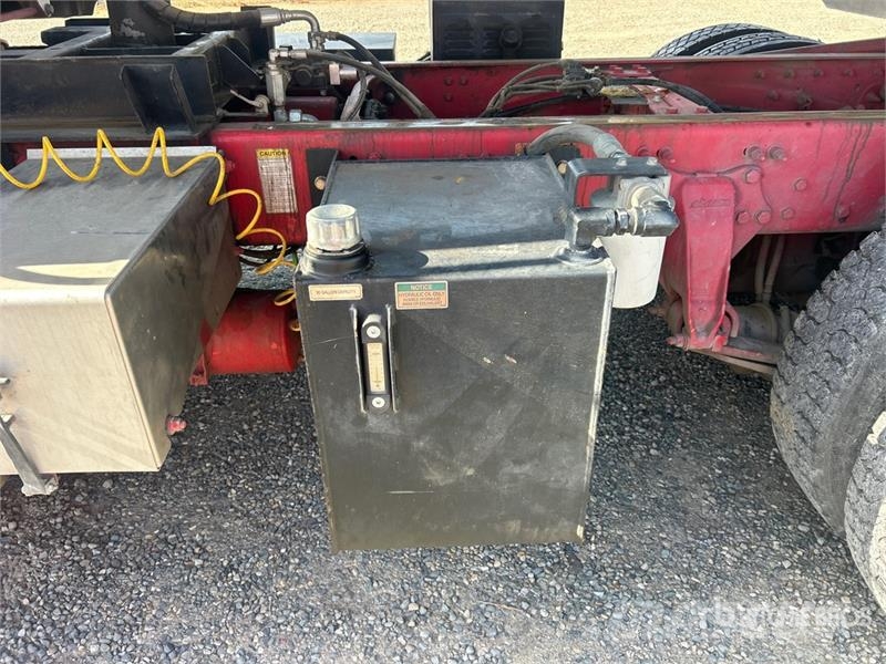 Freightliner M2 112 6x4 T/A Dump Truck Bañeras basculantes usadas