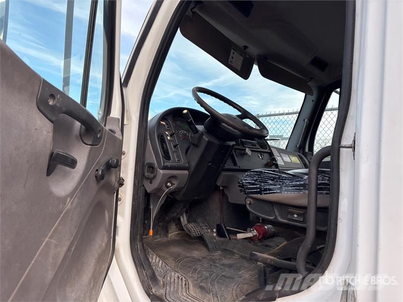 Freightliner M2 2000 gal 4x2 Water Truck Wassertanker