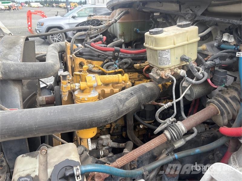 Freightliner M2 2000 gal 4x2 Water Truck Ūdens mašīnas