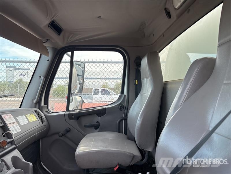 Freightliner M2 2000 gal 4x2 Water Truck Wassertanker