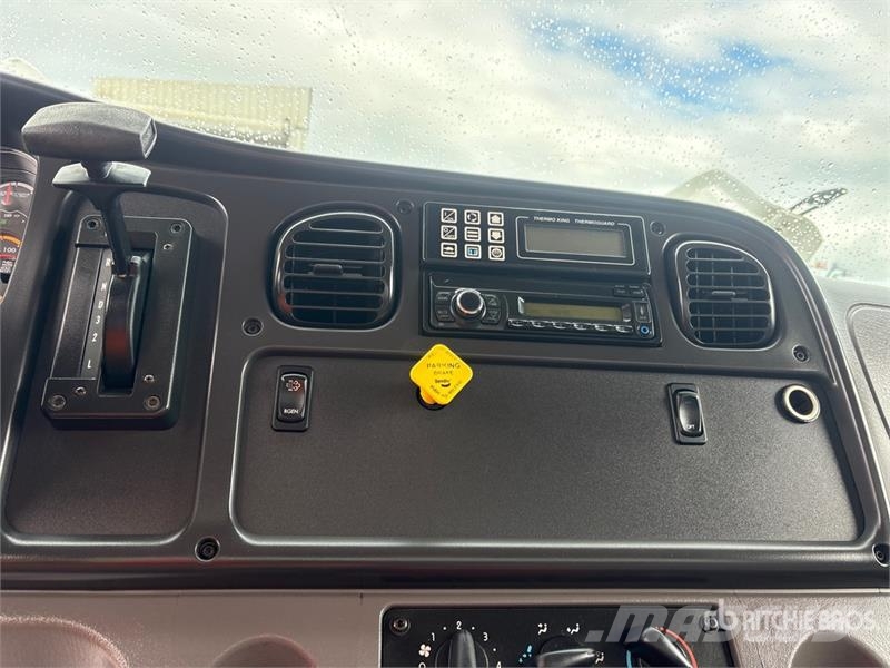 Freightliner M2 2500 gal 4x2 Water Truck Поливальні машини