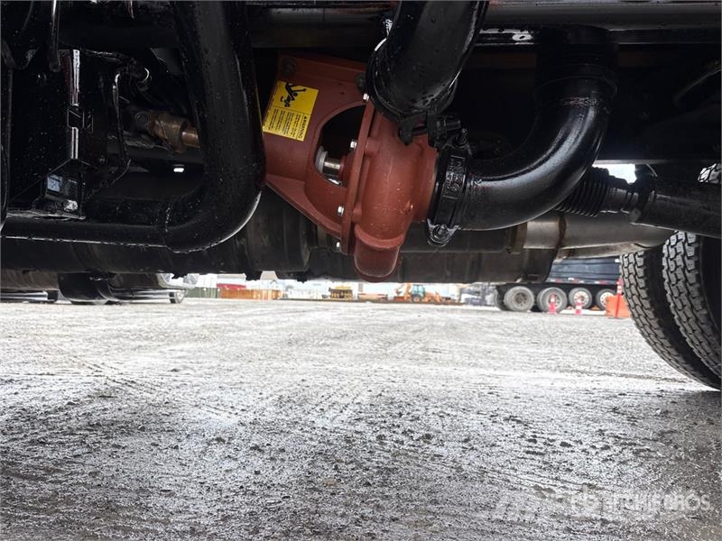 Freightliner M2 2500 gal 4x2 Water Truck Поливальні машини