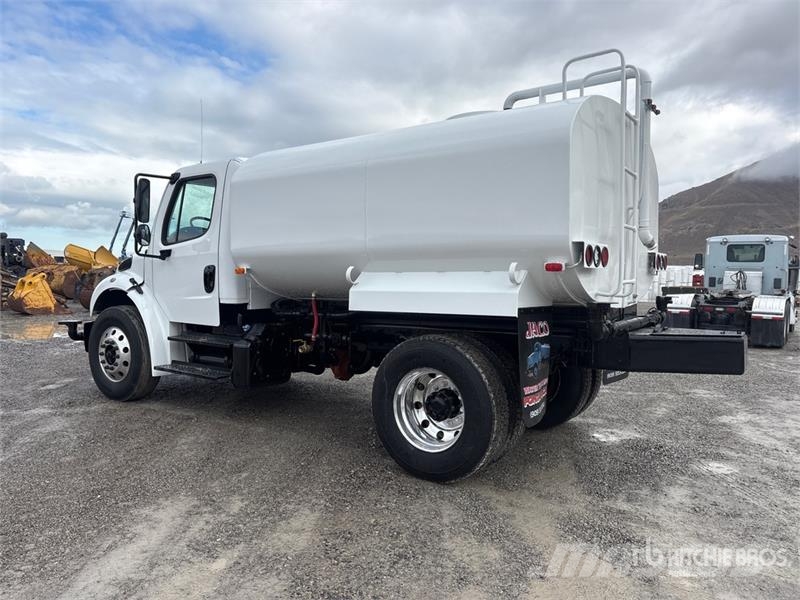 Freightliner M2 2500 gal 4x2 Water Truck Поливальні машини