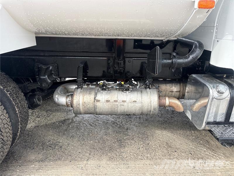 Freightliner M2 2500 gal 4x2 Water Truck Поливальні машини