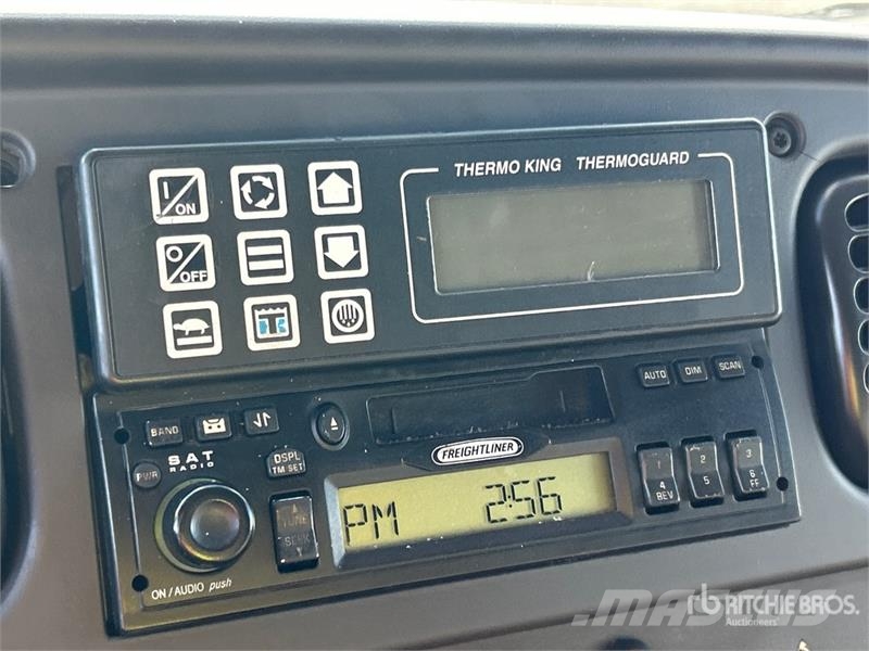 Freightliner M2 4x2 Refrigerated Truck Camiões caixa temperatura controlada