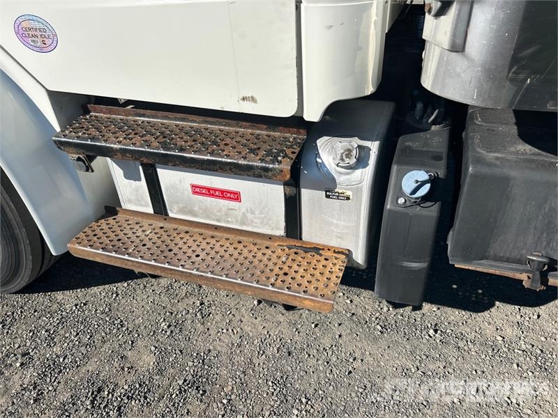 Freightliner M2 4x2 Refrigerated Truck Tovornjaki hladilniki