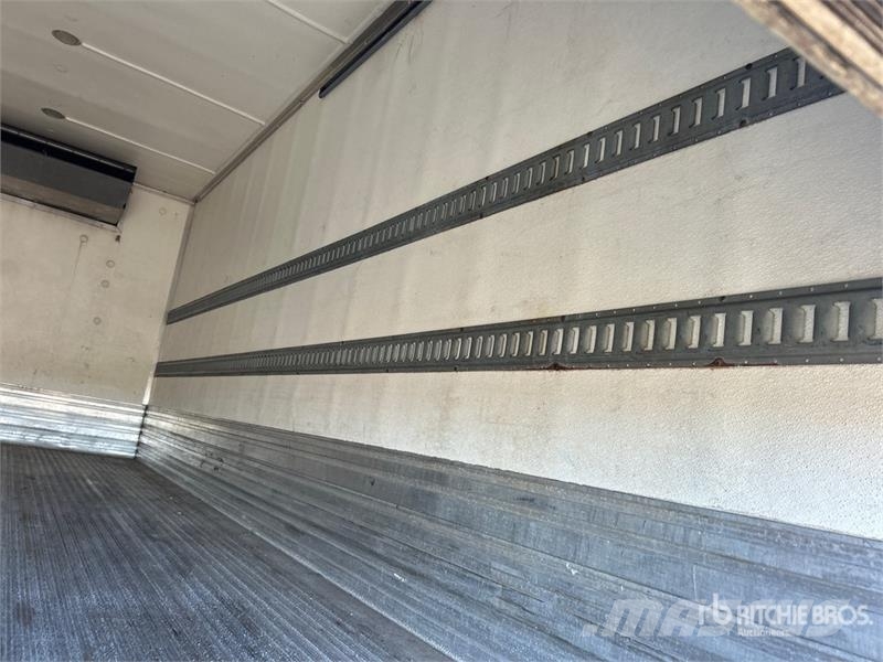 Freightliner M2 4x2 Refrigerated Truck Грузовики-Рефрижераторы