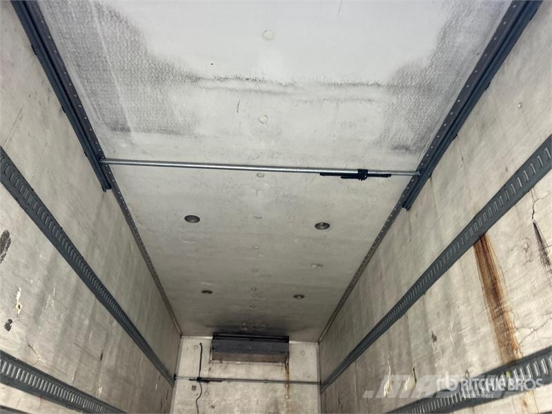 Freightliner M2 4x2 Refrigerated Truck Külmikautod
