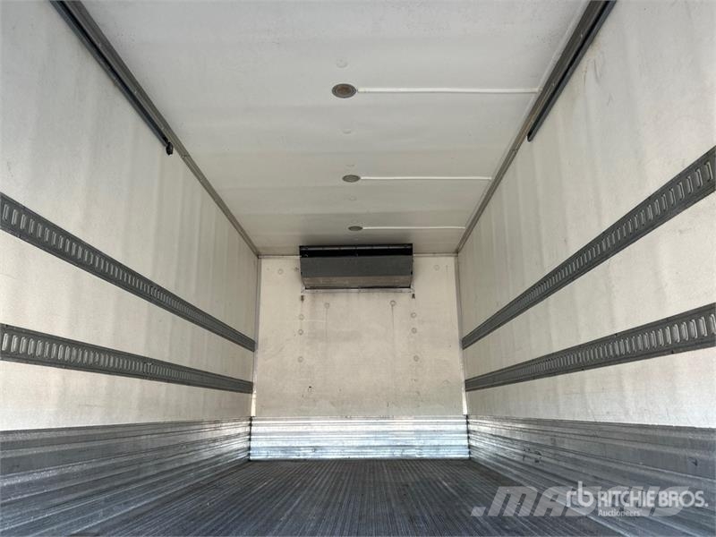 Freightliner M2 4x2 Refrigerated Truck Грузовики-Рефрижераторы