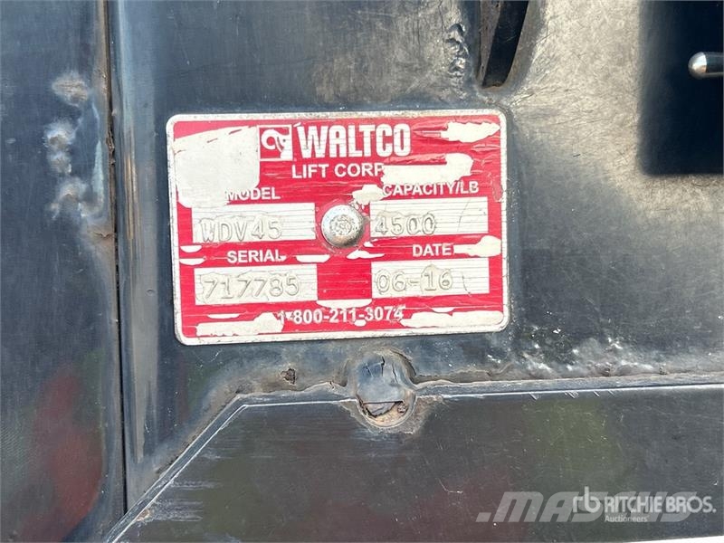 Freightliner M2 4x2 Refrigerated Truck Camiões caixa temperatura controlada