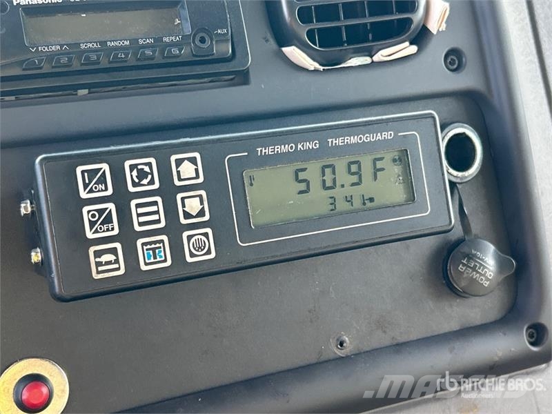 Freightliner M2 4x2 Refrigerated Truck Külmikautod