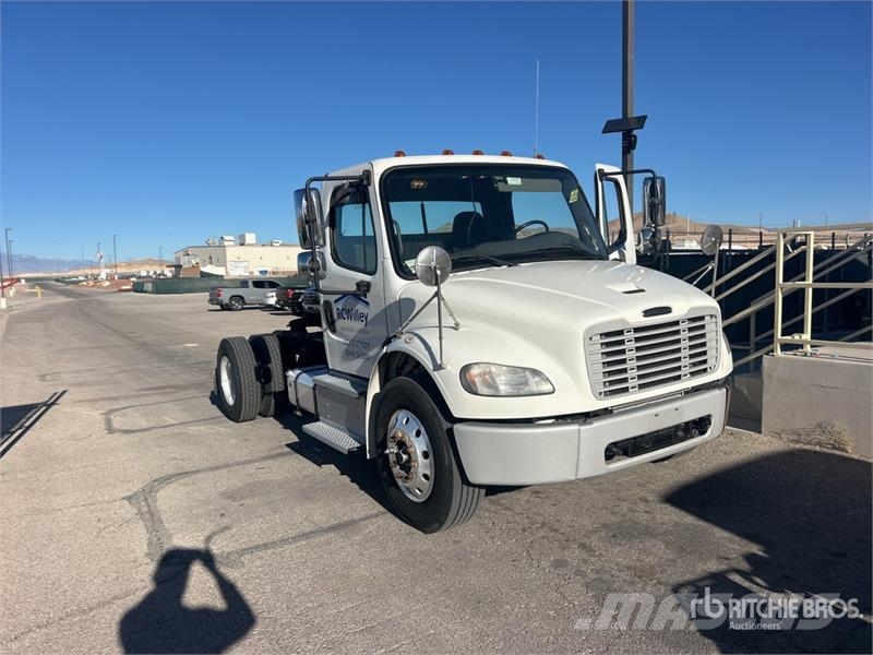 Freightliner M2 4x2 S/A Day Cab Truck Tractor Truck Tractor Units