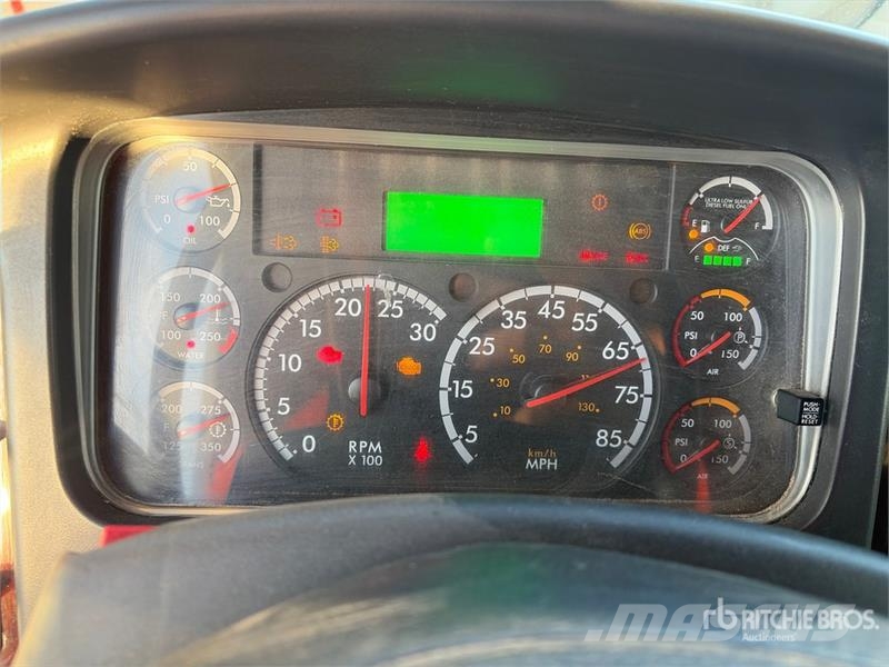 Freightliner M2 4x2 Service Truck مركبات الأغراض العامة