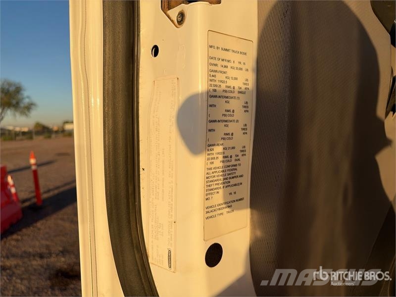 Freightliner M2 4x2 Service Truck مركبات الأغراض العامة