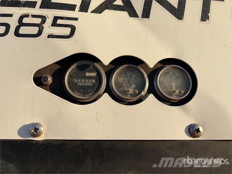 Freightliner M2 4x2 Service Truck مركبات الأغراض العامة
