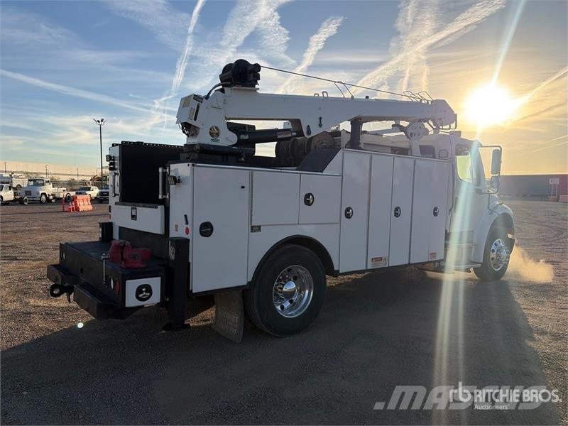 Freightliner M2 4x2 Service Truck مركبات الأغراض العامة