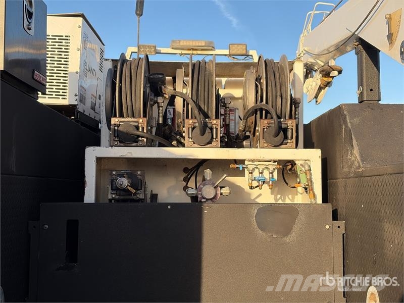 Freightliner M2 4x2 Service Truck مركبات الأغراض العامة